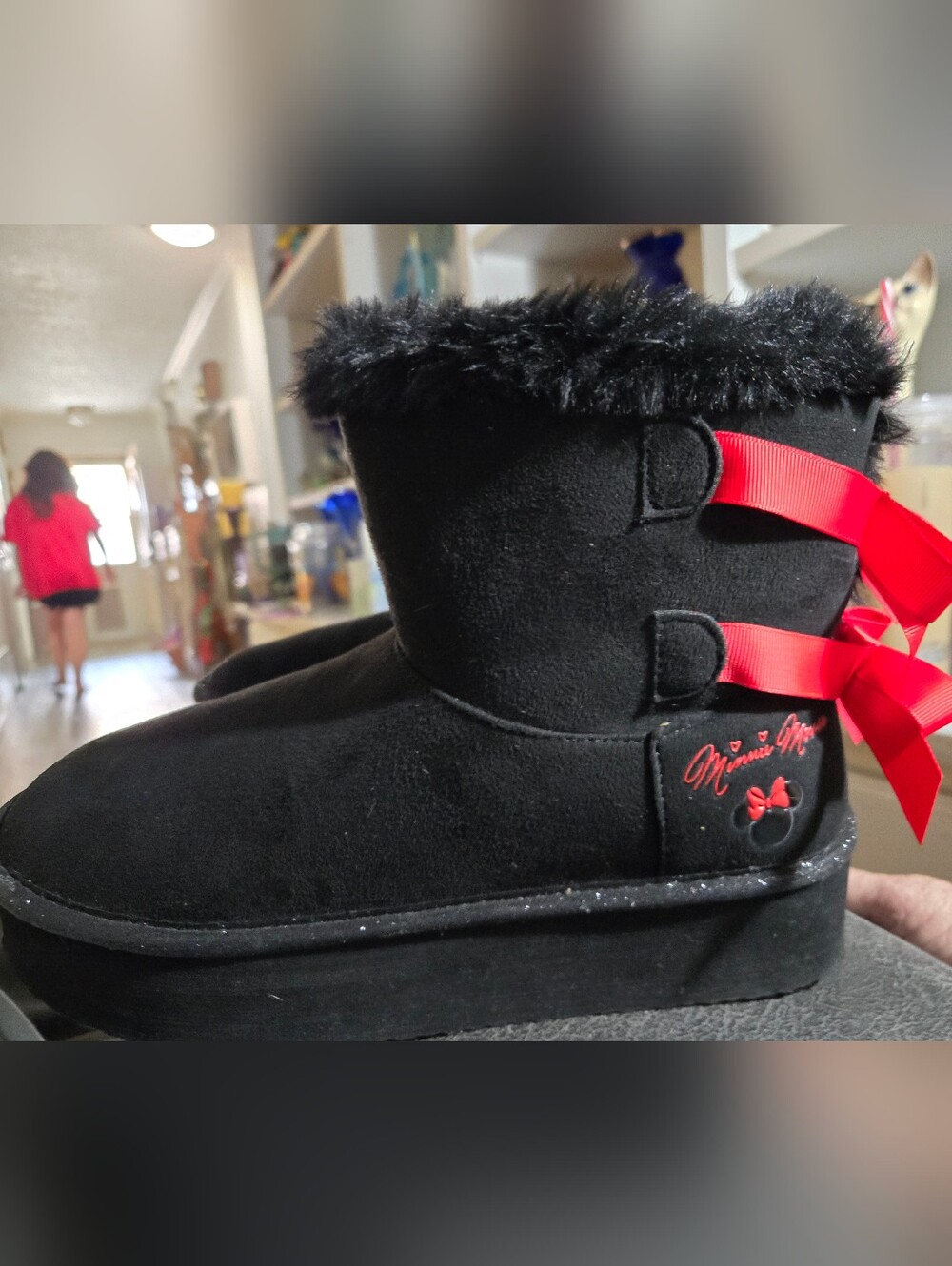 Womens Disney Mickey Mouse Black Winter Boots with Red Ribbon Size 8